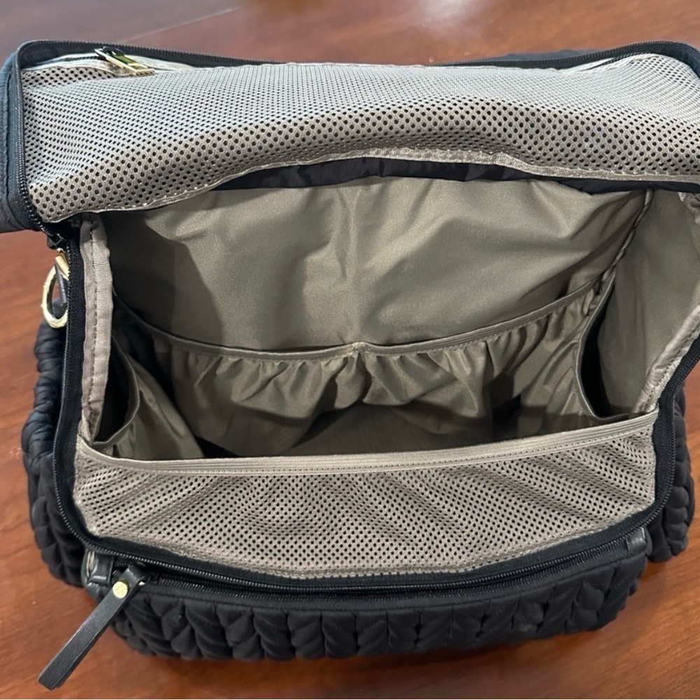 HAPP Diaper Bag - Picture 4 of 7
